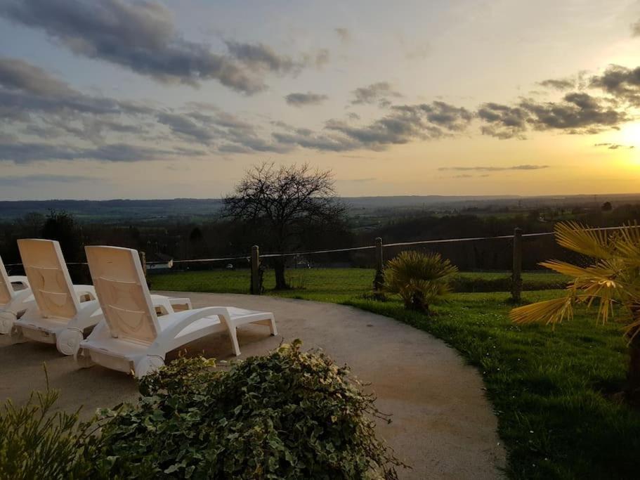 Magnifique Villa Avec Piscine Interieure Saint-Pois Bagian luar foto