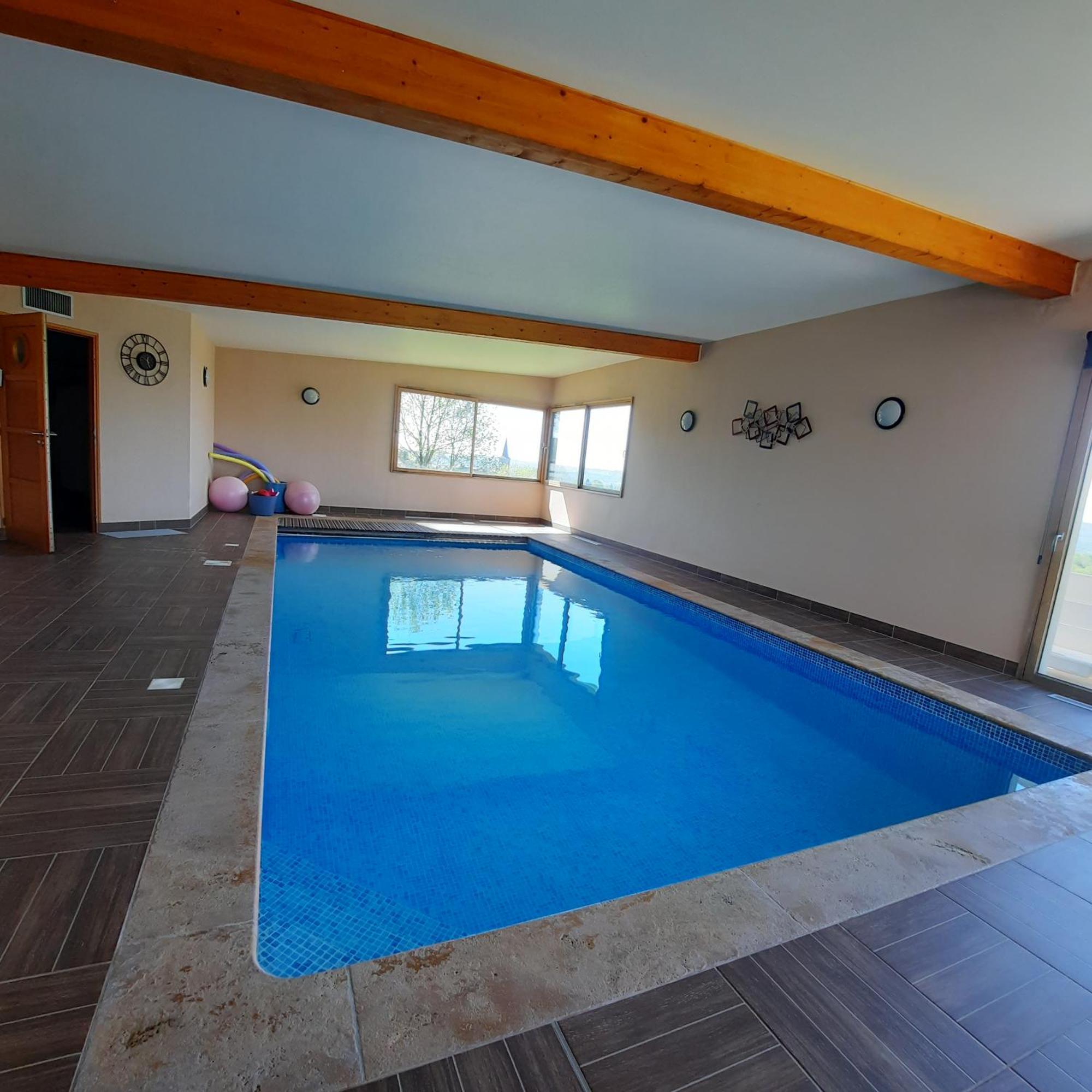 Magnifique Villa Avec Piscine Interieure Saint-Pois Bagian luar foto